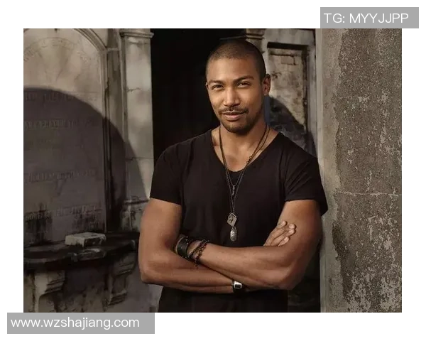 戴维斯激情演绎突破极限挑战 展现足球速度与激情的完美结合