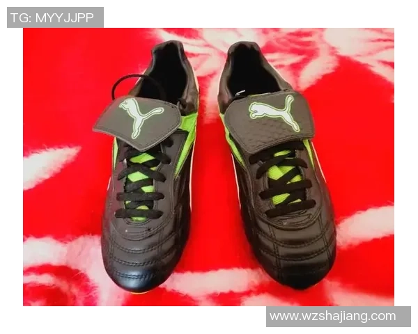 球星赠送足球鞋事件背后真相揭秘：明星背后的温情与营销策略